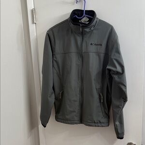 Columbia Men's Dark Gray Performance Jacket